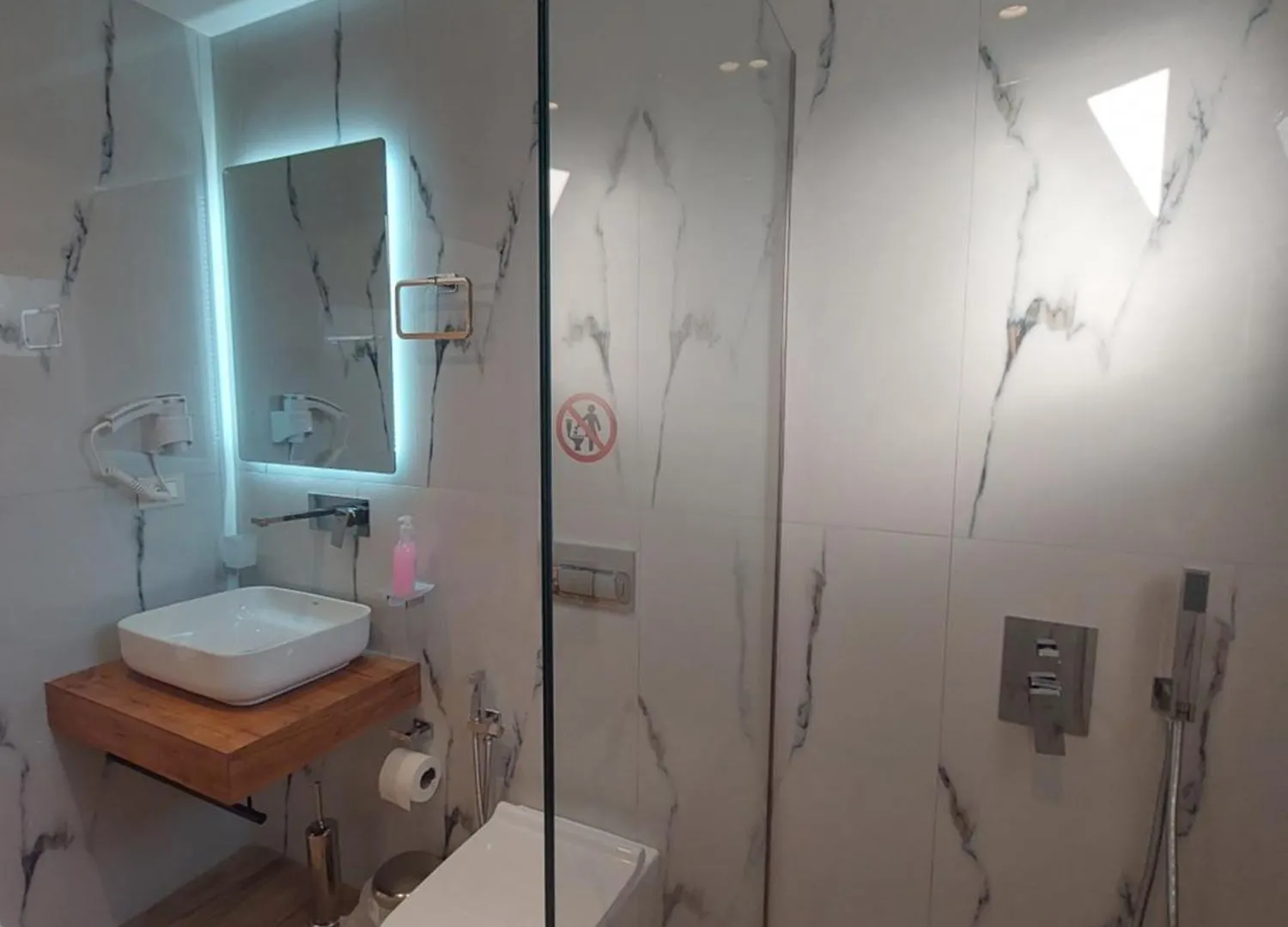 Villa-Leandro Ksamil Hotel